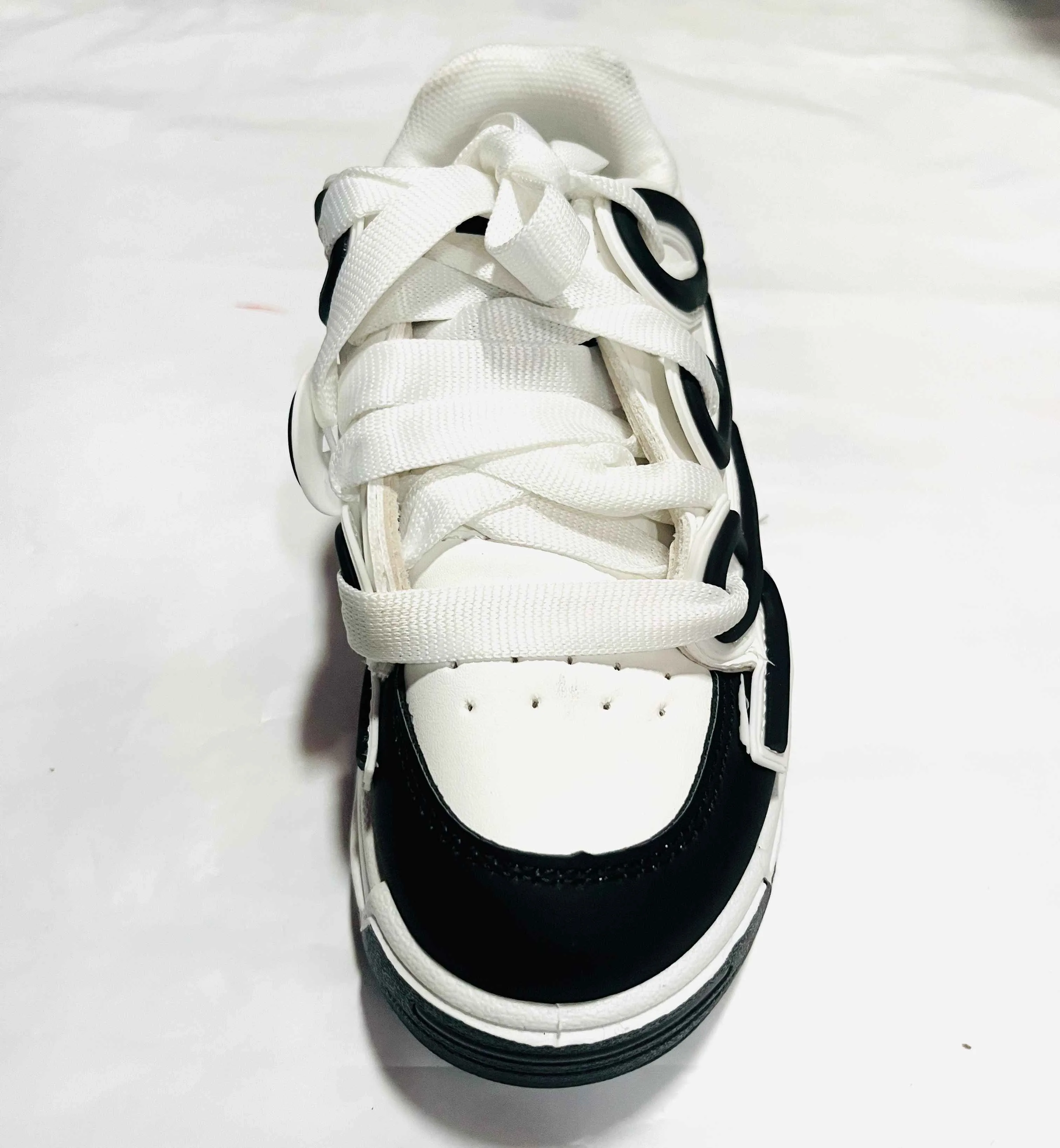 Black & white chunky sneaker