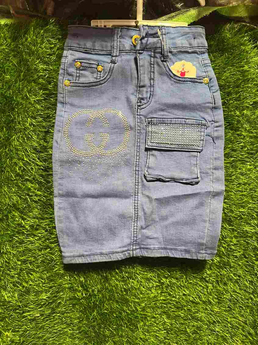 Girls' light blue denim mini skirt with GG rhinestone print & gold buttons